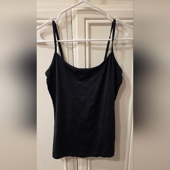 Old Navy Women's Black Camisole Tank ~ Size Medium - Picture 2 of 9